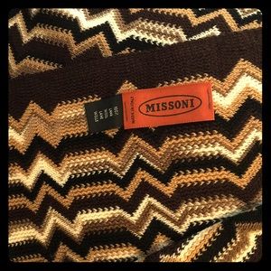 Authentic missoni scarf. 100% lama wool
